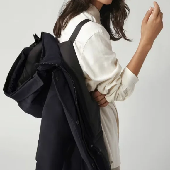 Canana Goose Trillium Parka - Picture 10 of 10